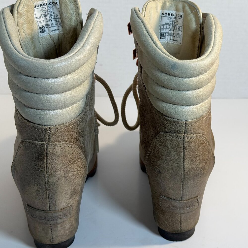 Women's size 7 Sorel Boots - Picture 11 of 16